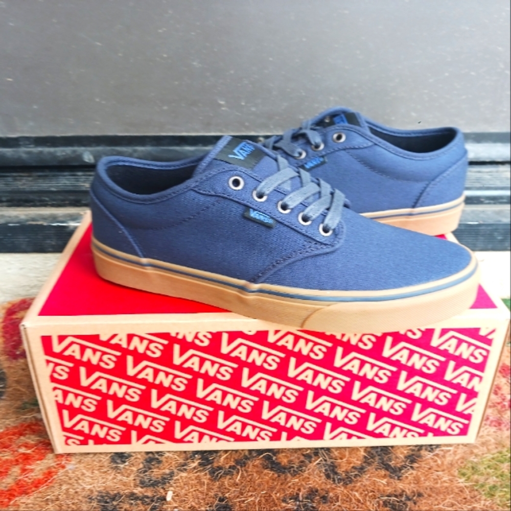 Vans - Picture 5 of 5